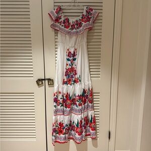 Beautiful brightly colored dress. Flutter sleeve. Size medium.